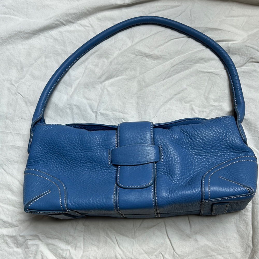 Blue leather Ann Taylor handbag with magnetic closure and contrast stitching